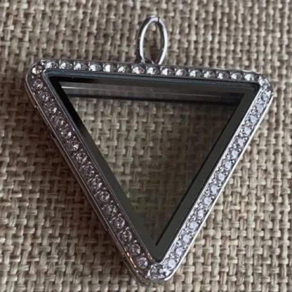 Origami Owl Triangle Locket